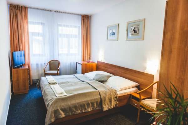 Hotel U České koruny