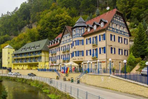 HOTEL PRAHA 