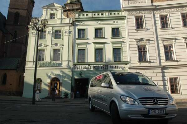 Hotel POD VĚŽÍ 