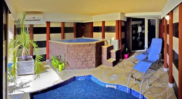 7 Star Wishes Apartments & Resort