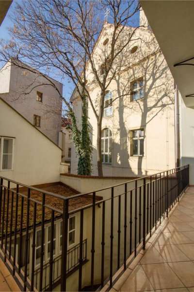 Hotel Bishops house