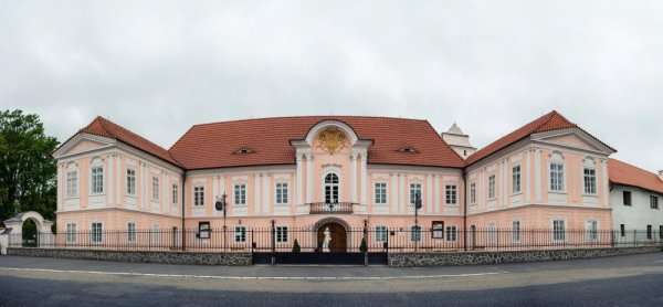 Zámek Hrádek