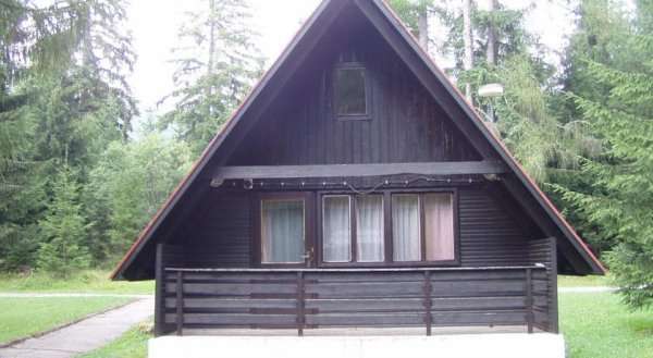 Bungalovy pri Hoteli Spojar