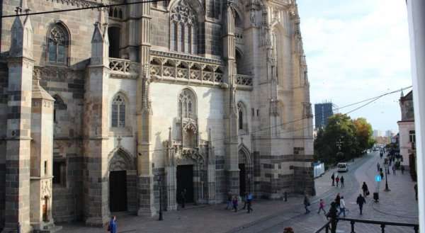 Cathedral Apartment