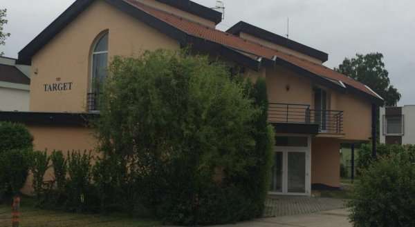 Chata TARGET Senec
