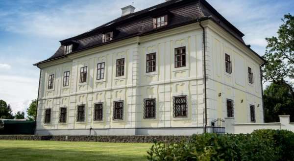 Chateau Diva