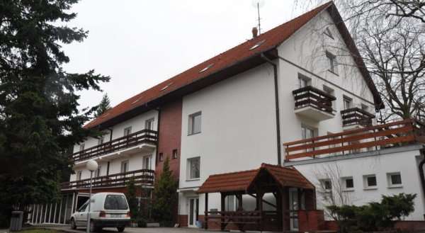 Hotel pod lipou