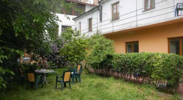 Juraj's Outback Hostel