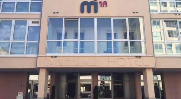 1A Business Hotel