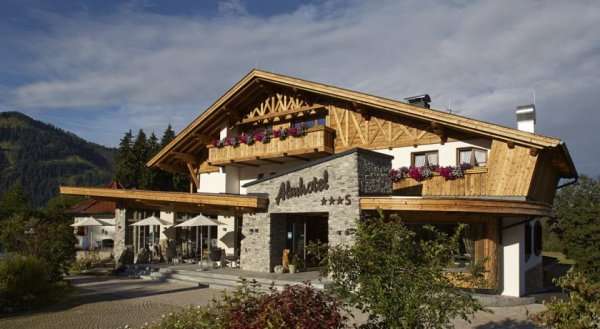 Almhotel Told
