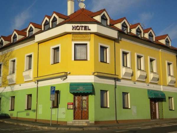 HOTEL BRILLIANT