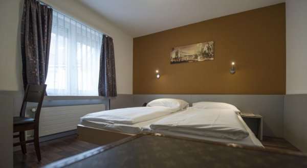 Alexander Guesthouse