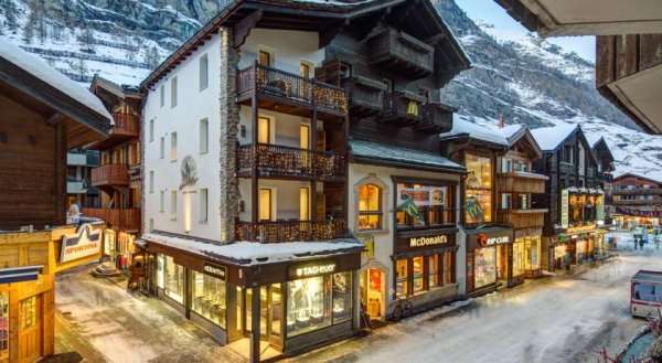 Alpine Lodge