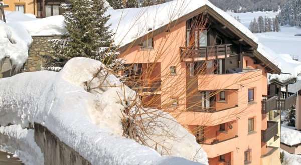 Aparthotel Chesa Bellaval