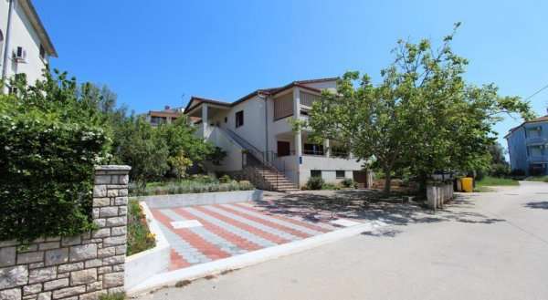 Apartment and Rooms Sanja