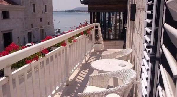 Apartment Andela