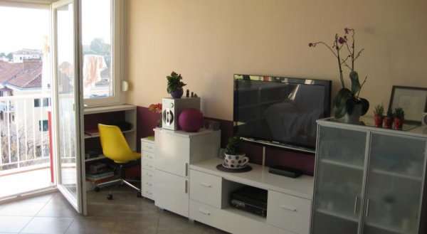 Airy vista apartment in city center