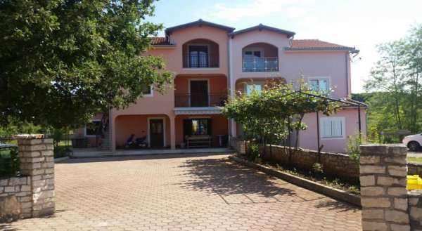 Apartaments Kadri