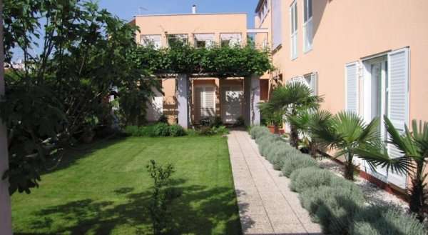 Apartmani Delfar