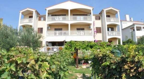 Apartmens Adry