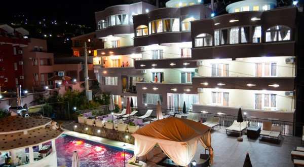 Accommodation Royal Azur