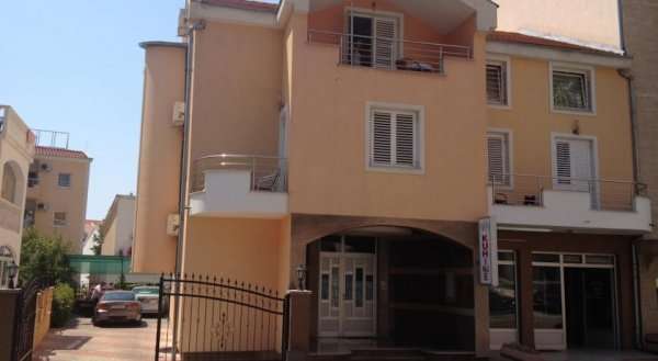 Adzic Apartments