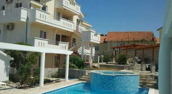 Apartmani Strahinja