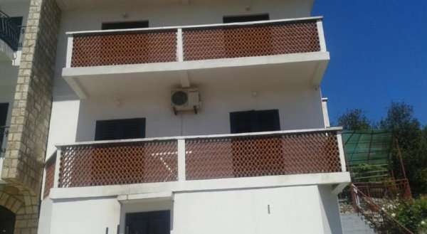 Apartment Djovani
