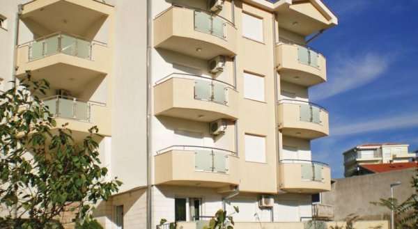 Apartment Igalo Dalmatinska