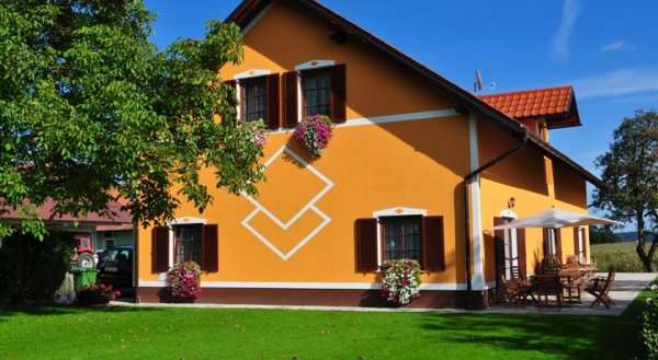 Apartments - Turistična kmetija Vrbnjak