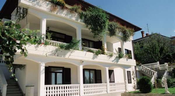 Apartments Ananina
