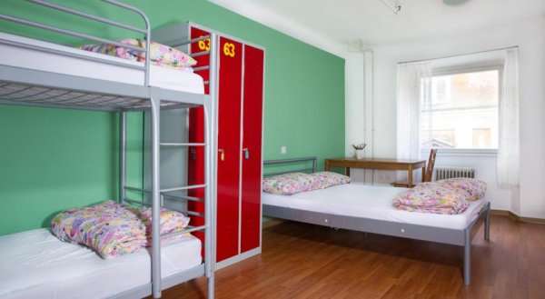 AdHoc Hostel