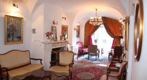 Antiq Hotel