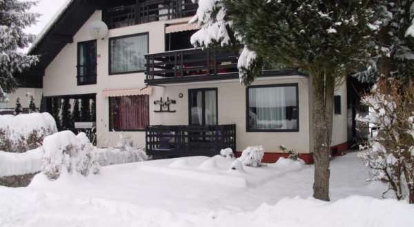 Aparthouse Ani