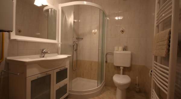 Apartma Iskrica