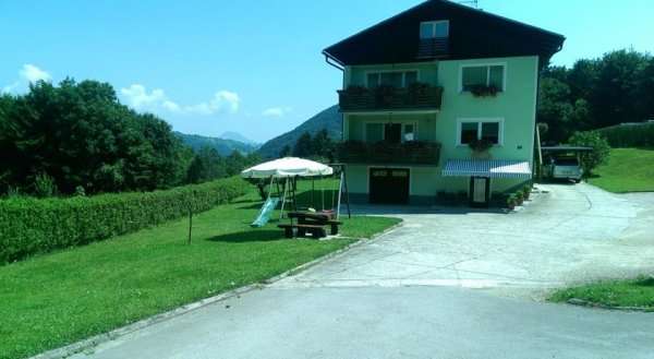 Apartments Domačija Mlaker
