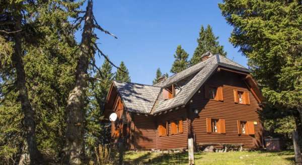 Apartmajska hiša Merkur