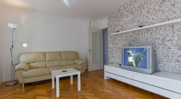 Center Park View Apartment