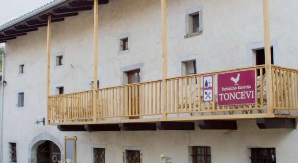 Guesthouse Kmetija Toncevi
