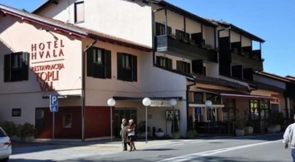 Hotel Hvala - Restaurant Topli Val