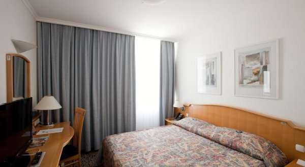 Hotel Paka