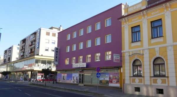 Hotel Zvezda