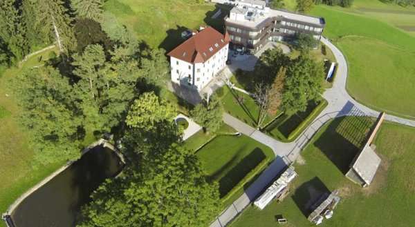 Lambergh Chateau & Hotel