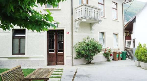 Maja Zevnik Apartment