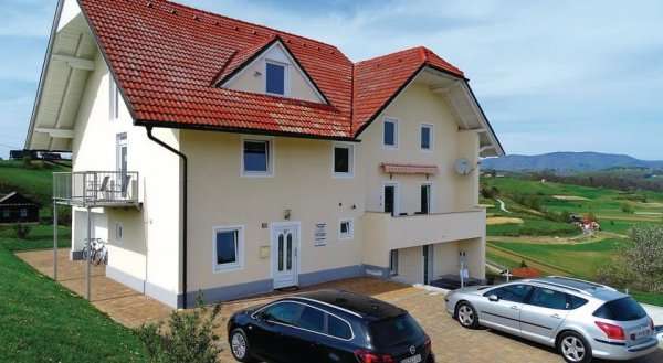 One-Bedroom Apartment in Pristava pri Mestinju