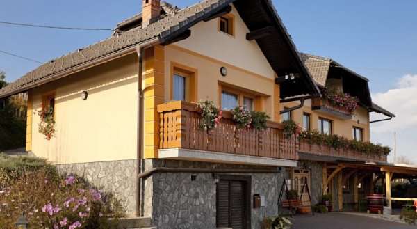 Tourist Farm Škrbina