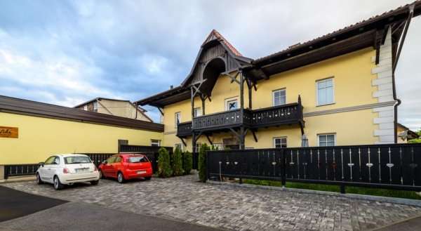 Slovenian House Vida