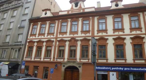 Apartman 735