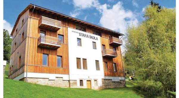 Apartment Horni Tric I
