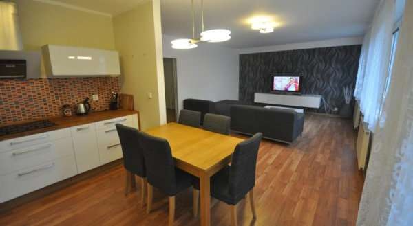 Apartment Jeseniova 90m2 with Garage